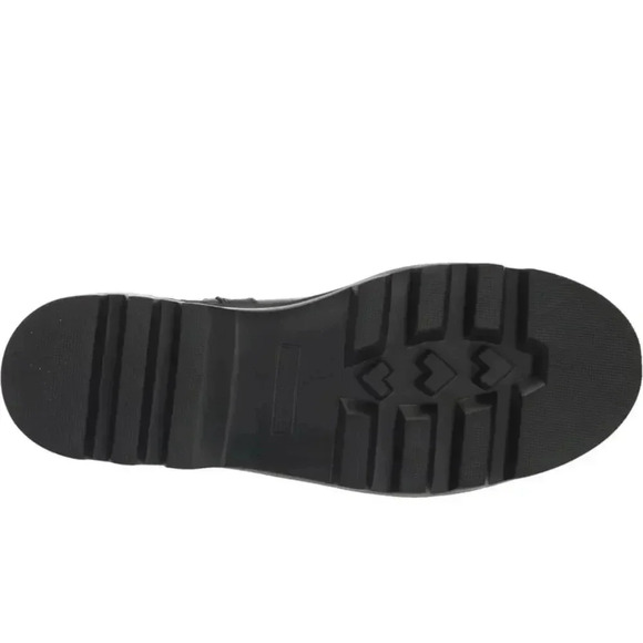 Vince Camuto Women's Kaskona Lug Bootie Ankle Boot Sz 6 - Picture 3 of 6